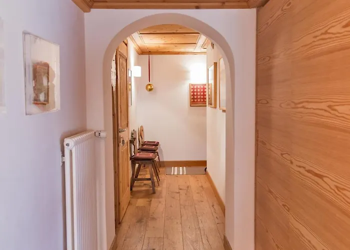 Chesa Valluna - * La Punt-Chamues-ch