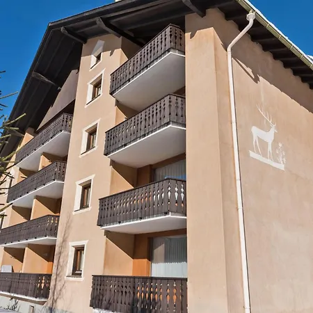 Апартаменты Chesa Valluna - Ла-Пунт-Чамуэшч