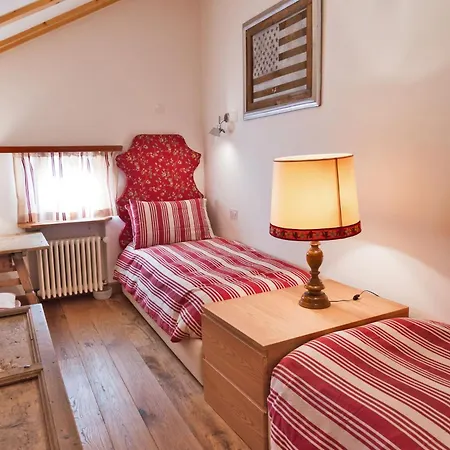 Chesa Valluna - Ла-Пунт-Чамуэшч