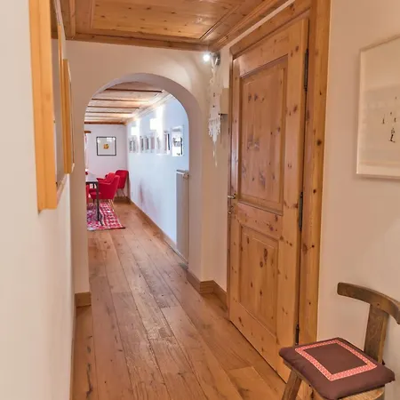 Chesa Valluna - Ла-Пунт-Чамуэшч