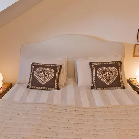 Апартаменты Chesa Valluna - Ла-Пунт-Чамуэшч