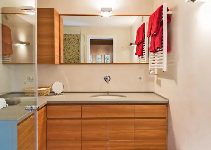 Chesa Valluna - * La Punt-Chamues-ch