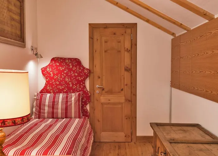 Chesa Valluna - * La Punt-Chamues-ch