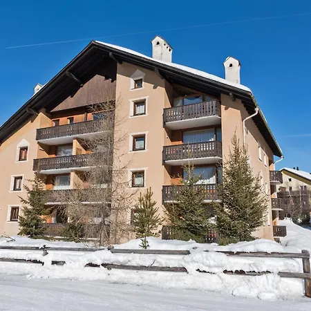 דירה Chesa Valluna -